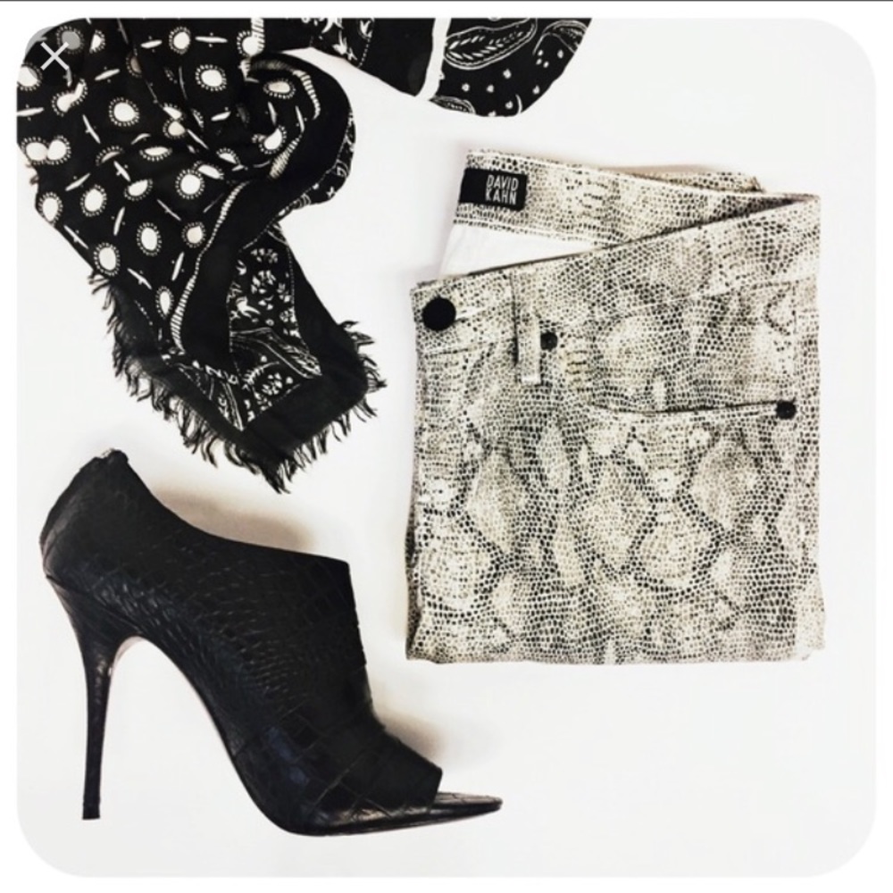 Brand new!! Snake skin skinny jeans